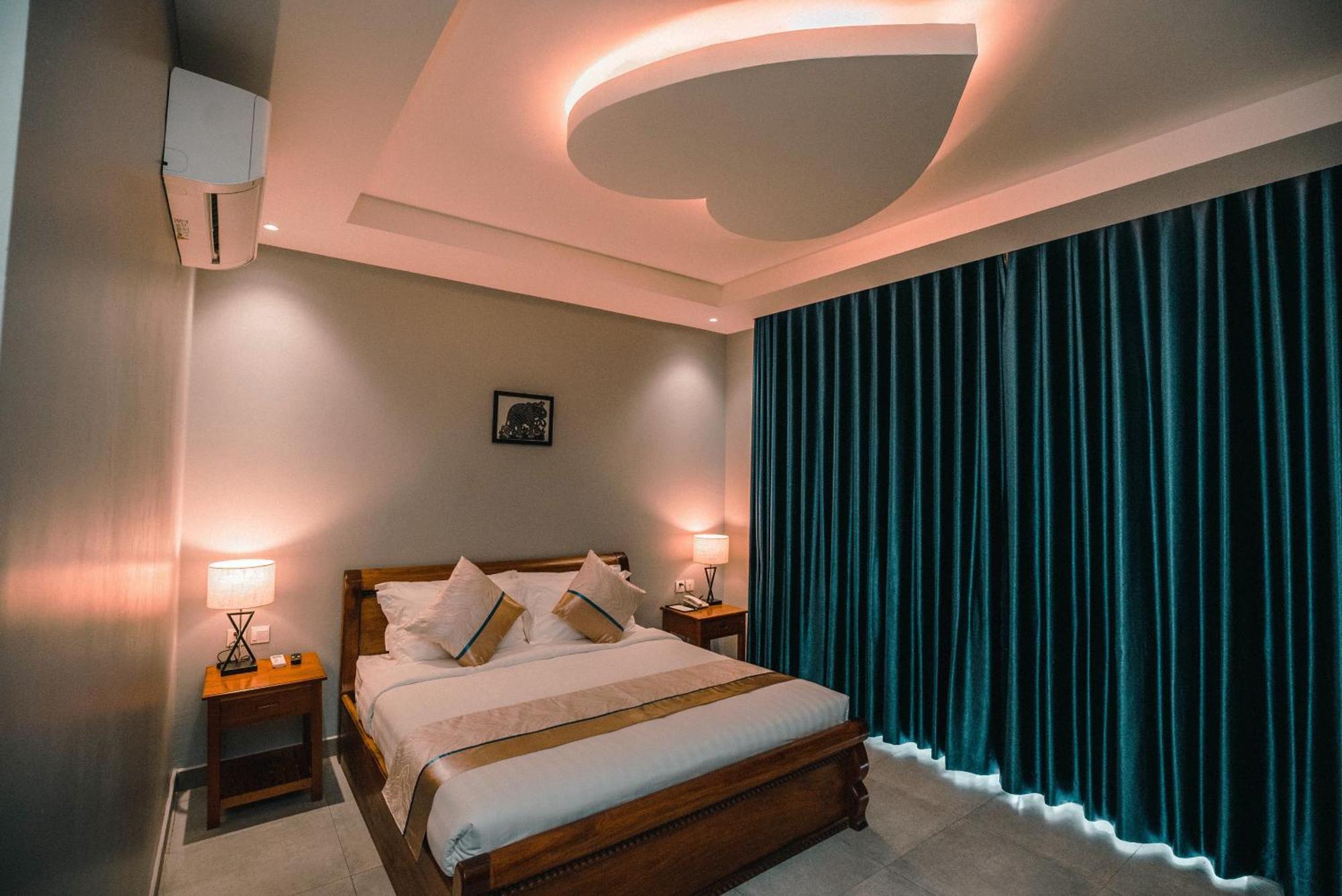 Sokchea Kampot Hotel 外观 照片